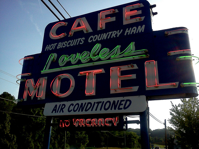 Loveless Cafe in Nashville (Flickr, Frankieleon)